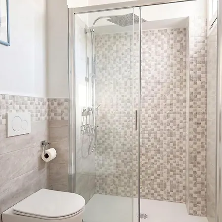 מלון דירות Hub Urban 3*